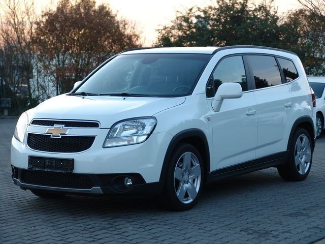 Weiß Gebraucht 2013 Chevrolet Orlando LTZ Van / Kleinbus | 12.700 € - Bild 1/4