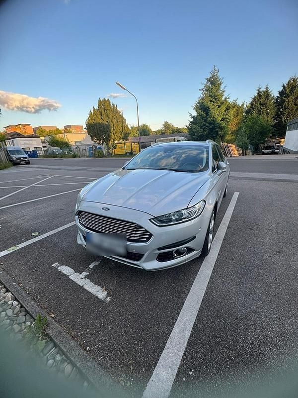 Gebraucht Ford Mondeo 179 PS (131 kW) 2015 Silber Kombi