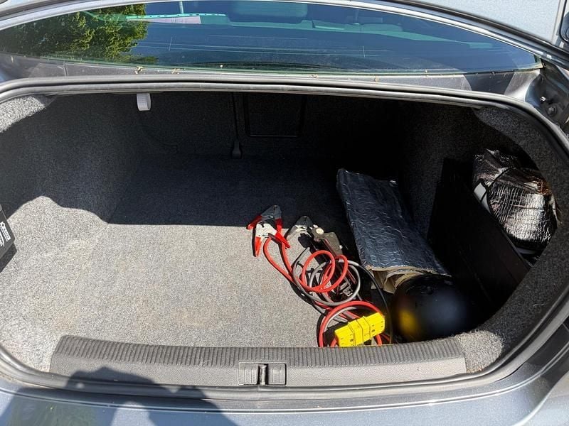 Second-hand VW Jetta 2006 Gri Berlinǎ