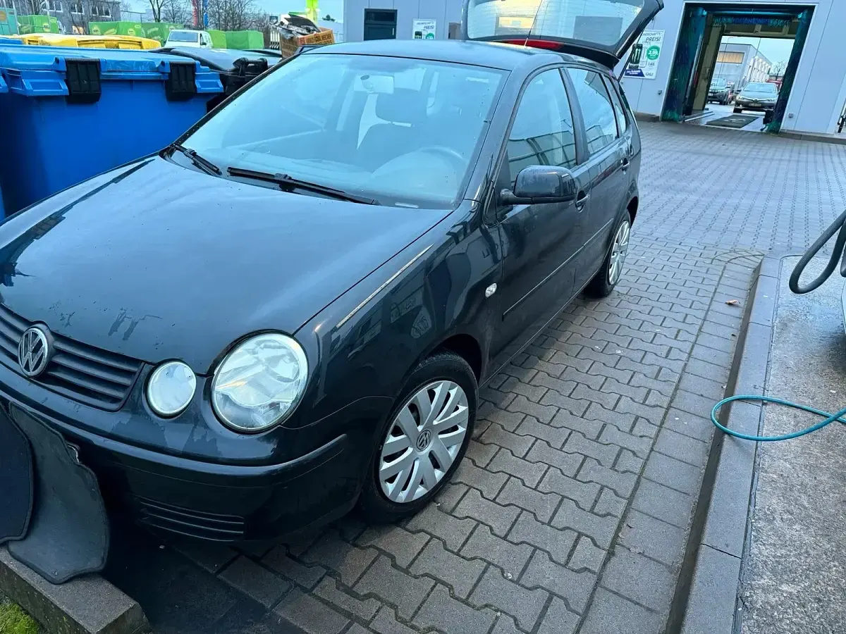 Gebraucht VW Polo 75 PS (55 kW) 2005 Schwarz Kleinwagen