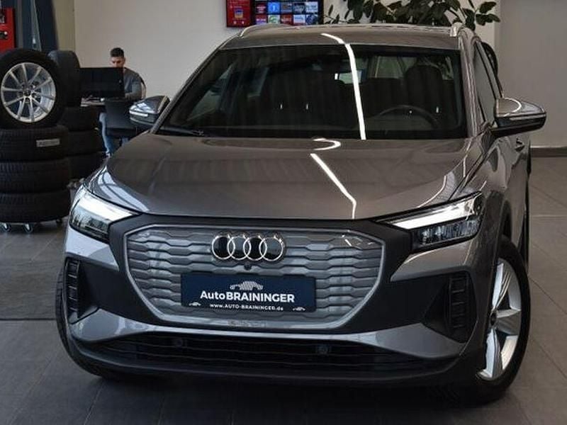 Taifungrau Gebraucht 2022 Audi Q4 e-tron Comfort SUV | 23.550 € (Fairer Preis) - Bild 1/4