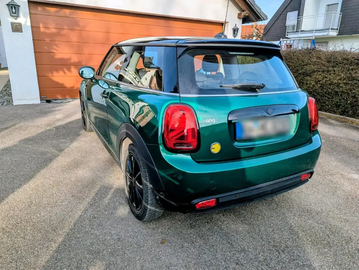 Gebraucht Mini Cooper SE 135 kW (184 PS) 2023 Grün Kleinwagen