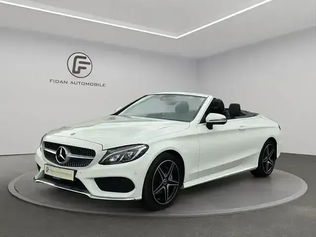 Gebraucht Mercedes C200 AMG line 184 PS (135 kW) 2017 Polarweiss Cabrio