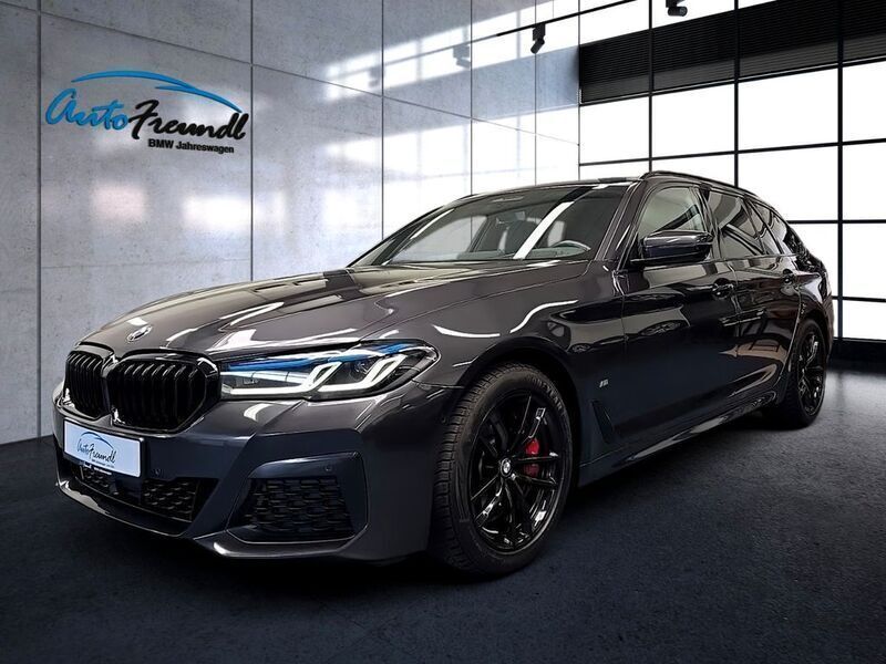 Grau Gebraucht 2023 BMW 530 M Sport Limousine | 58.999 € - Bild 1/4