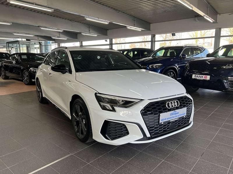 Gebraucht Audi A3 S-Line 150 PS (110 kW) 2024 Weiß Limousine