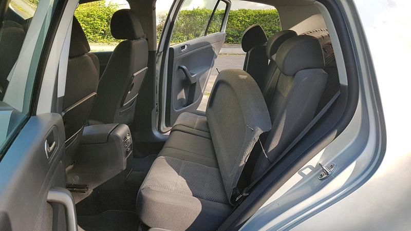 Gebraucht VW Golf VI 116 PS (85 kW) 2009 Silber Kleinwagen