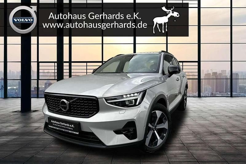Silber Gebraucht 2024 Volvo XC40 Plus SUV | 35.444 € (Guter Preis) - Bild 1/4