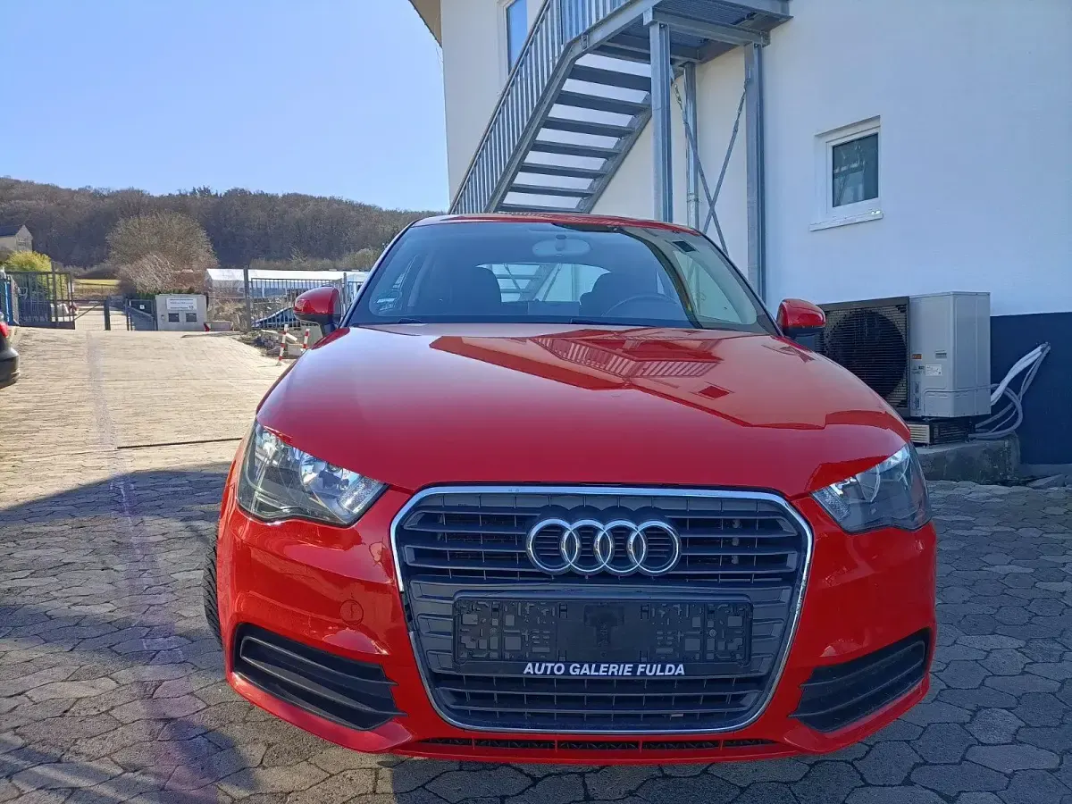 Usata Audi A1 90 CV (66 kW) 2014 Rosso Utilitaria