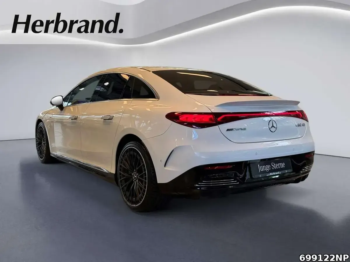 Gebraucht Mercedes EQE AMG 43 AMG 350 kW (476 PS) 2023 Unilack polarweiß Limousine