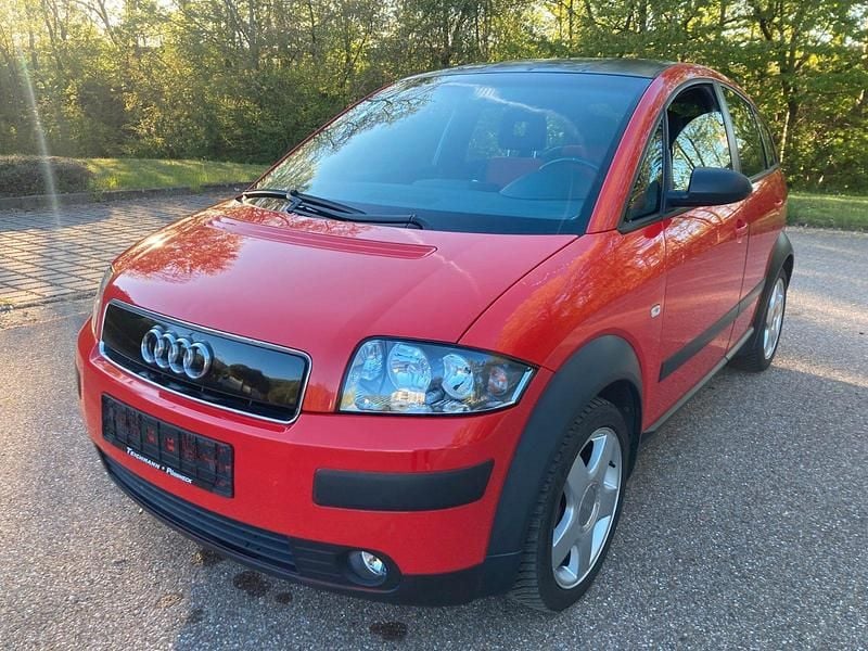 Usata Audi A2 75 CV (55 kW) 2003 Rosso Utilitaria
