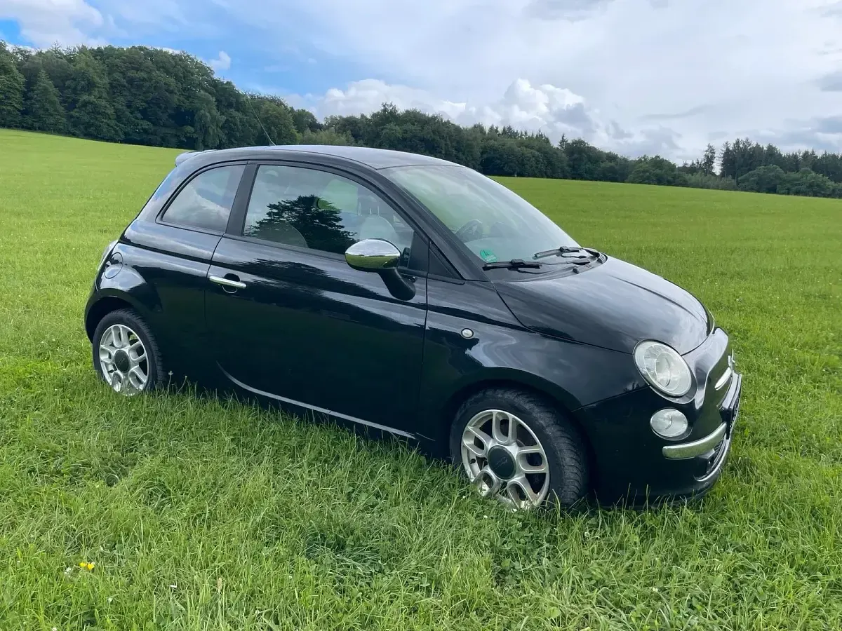 Gebraucht Fiat 500 86 PS (63 kW) 2011 Schwarz Kleinwagen