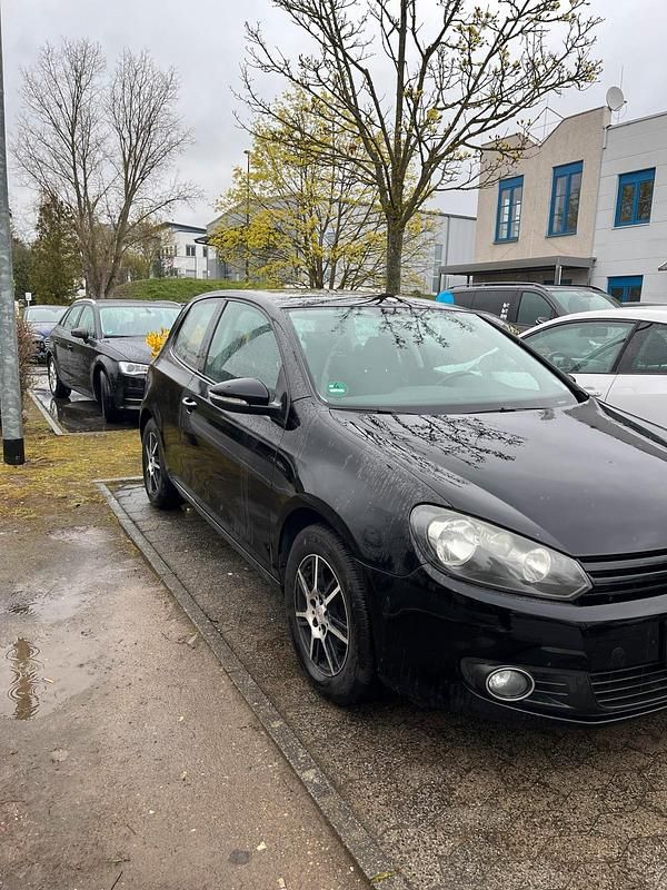 Gebraucht VW Golf VI 86 PS (63 kW) 2011 Schwarz Kleinwagen