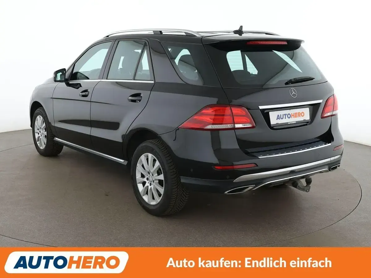 Gebraucht Mercedes GLE250 204 PS (150 kW) 2015 Schwarz SUV