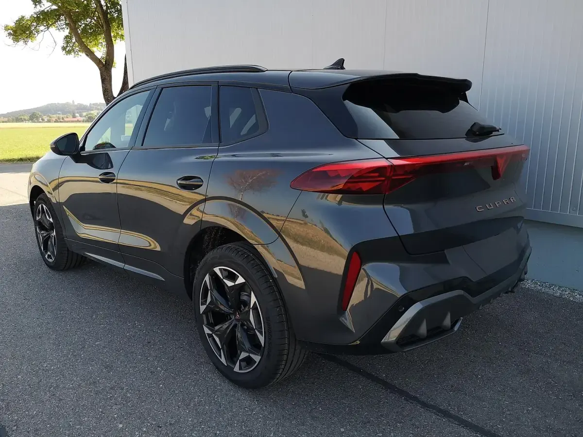 Neu Cupra Terramar VZ 265 PS (194 kW) 2026 Timanfaya grau metallic SUV