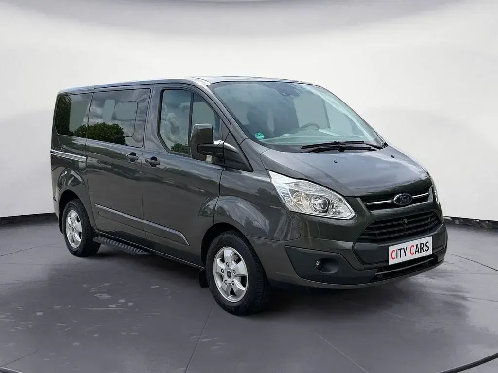 Occasion Ford Tourneo Titanium 170 ch (125 kW) 2017 Gris Break