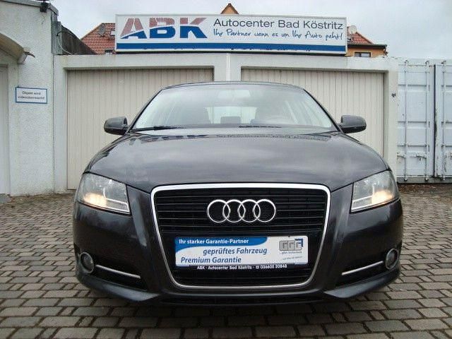 Gebraucht Audi A3 Attraction 105 PS (77 kW) 2012 Grau Kleinwagen