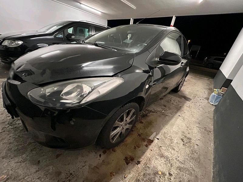 Second-hand Mazda 2 86 CP (63 kW) 2009 Negru Hatchback