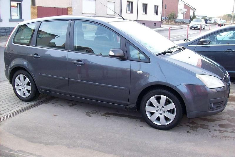 Gebraucht Ford Focus Trend 120 PS (88 kW) 2004 Grau Kombi
