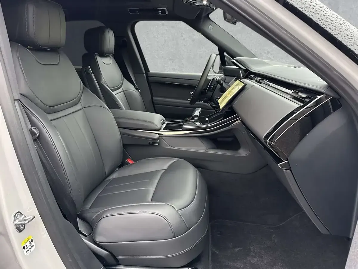 Gebraucht Land Rover Range Rover Sport SE Dynamic 300 PS (220 kW) 2026 Grau SUV