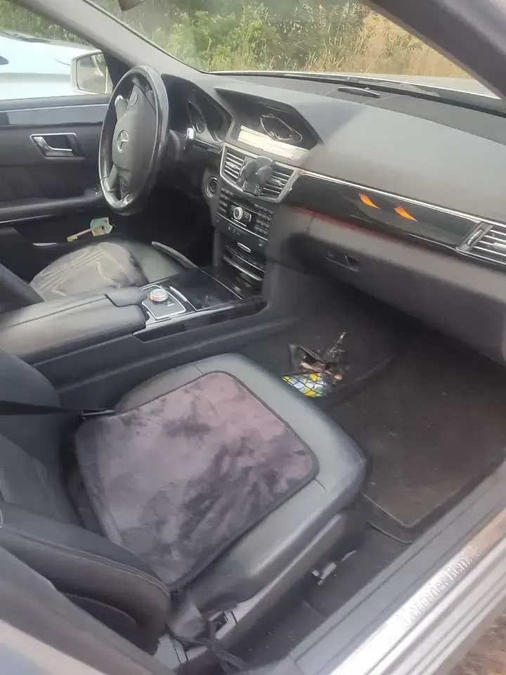Gebraucht Mercedes E350 Avantgarde 211 PS (155 kW) 2011 Limousine