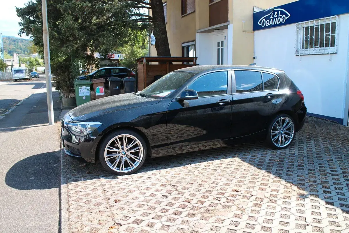 Gebraucht BMW 116 Shadowline 115 PS (84 kW) 2014 Schwarz Kleinwagen