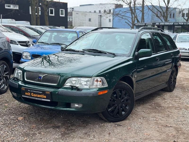 Gebraucht Volvo V40 122 PS (89 kW) 2000 Grün Kombi
