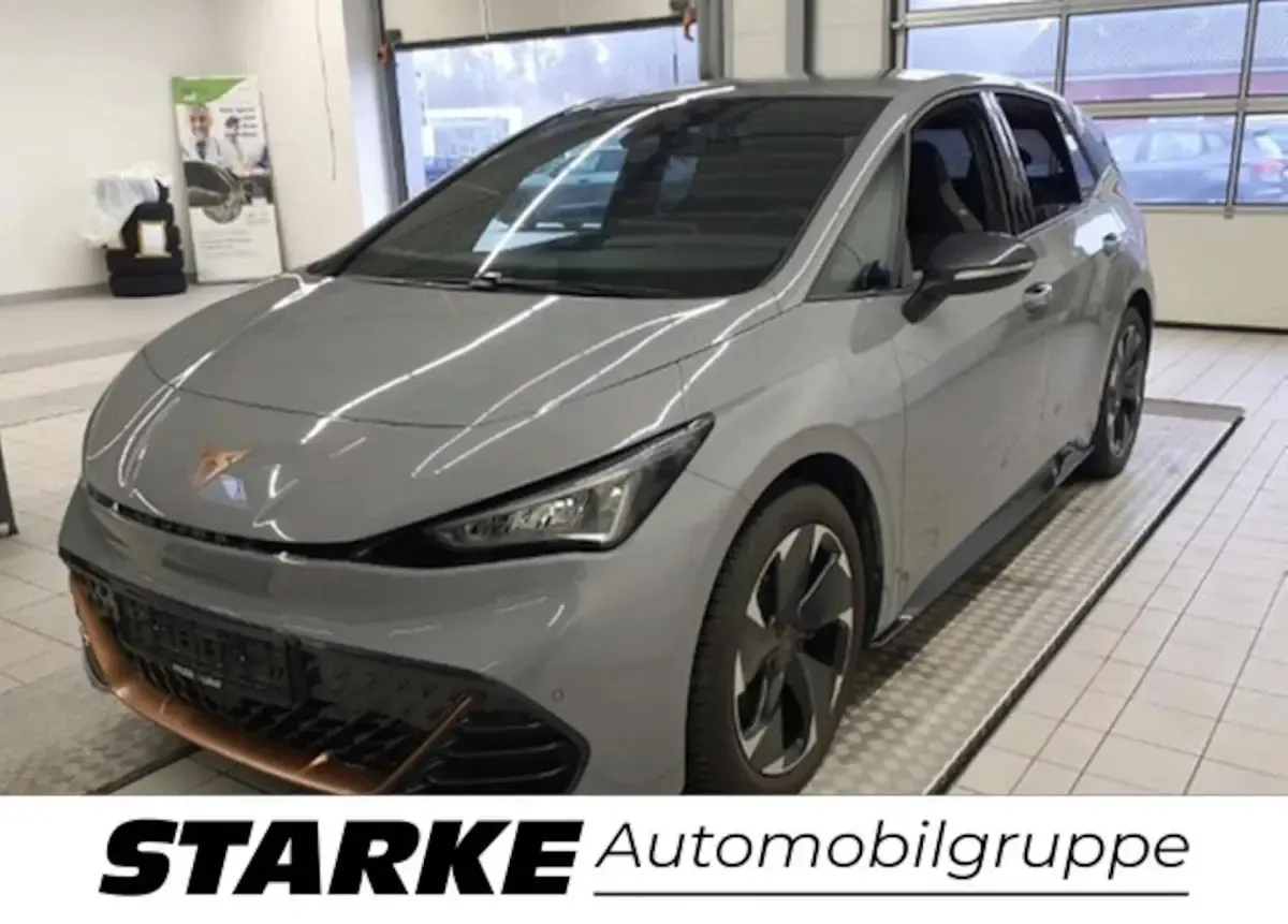 Second-hand Cupra Born 150 kW (204 CP) 2023 Gri Hatchback