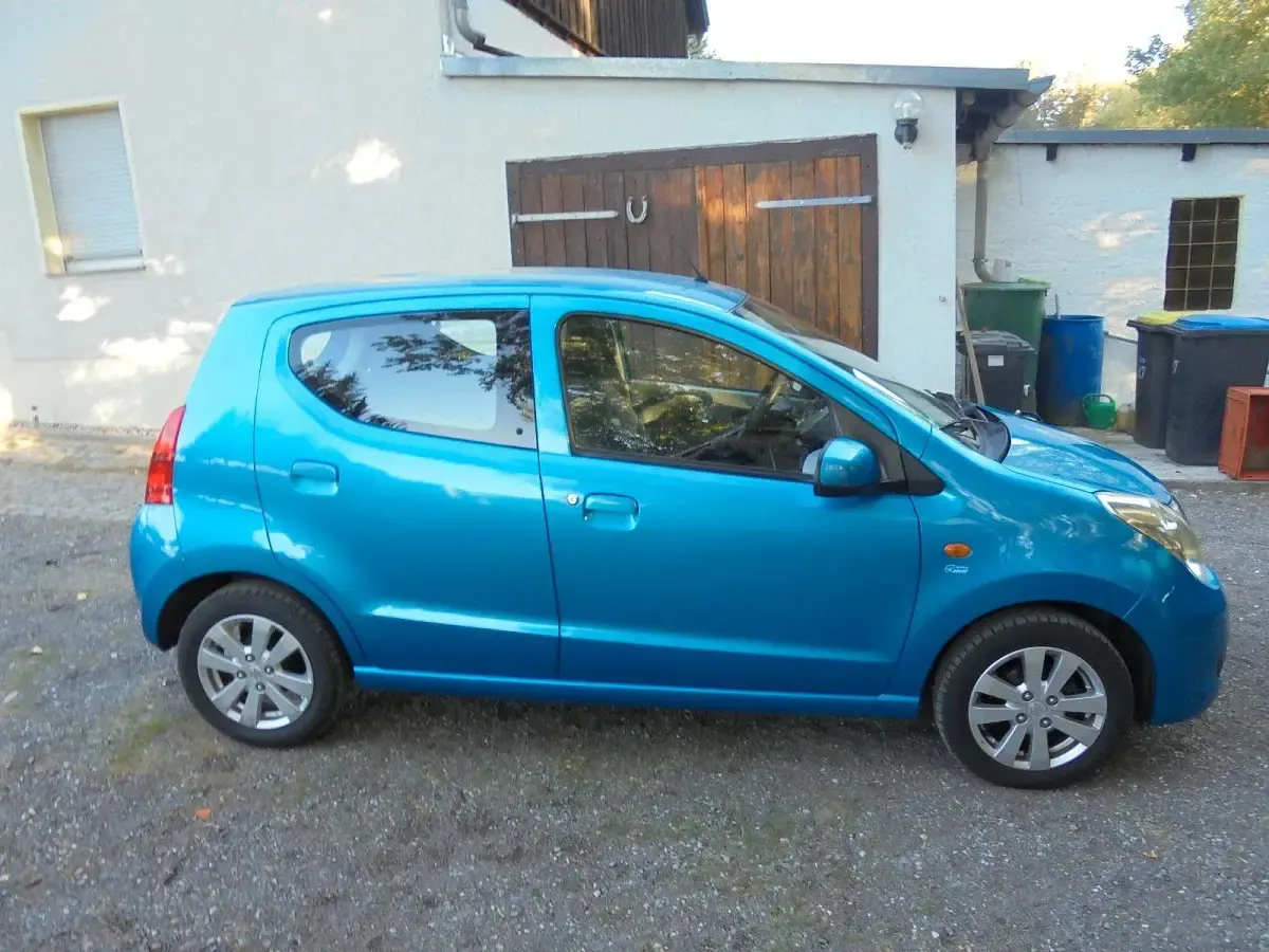 Gebraucht Suzuki Alto 68 PS (50 kW) 2010 Blau Kleinwagen