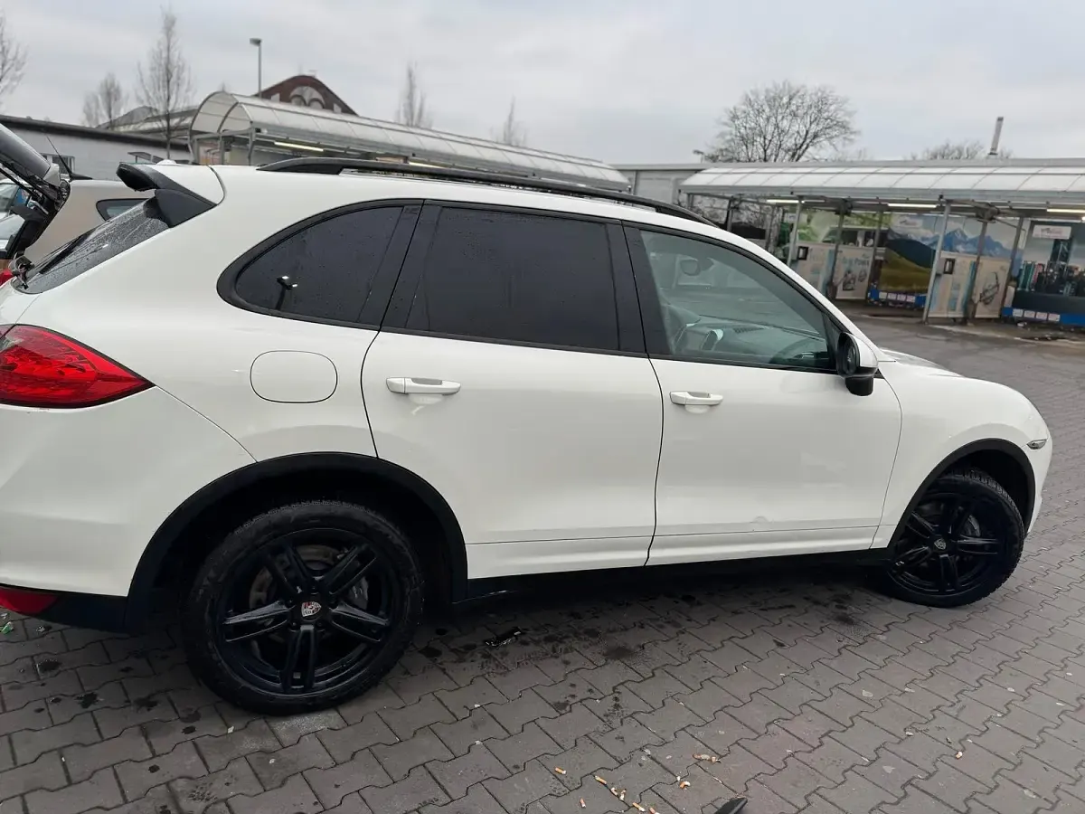 Gebraucht Porsche Cayenne 245 PS (180 kW) 2011 Weiß SUV