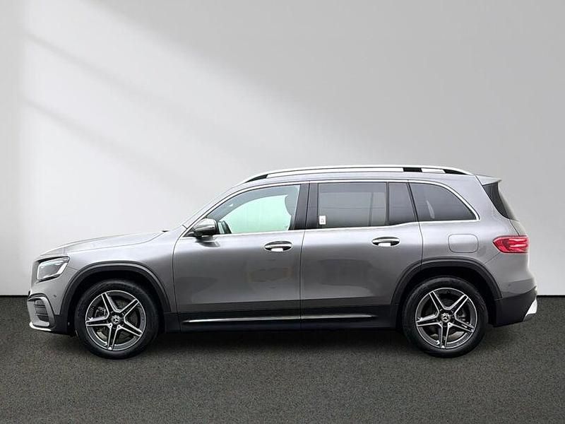 Gebraucht Mercedes GLB220 AMG 190 PS (139 kW) 2025 Lack mountaingrau SUV