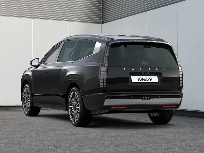 Neu Hyundai Ioniq 9 225 kW (307 PS) 2025 Abyss black SUV