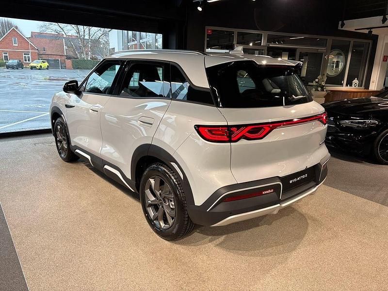 Neu BYD Atto 2 Active 130 kW (177 PS) 2026 Skiing white SUV