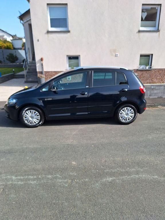 Gebraucht VW Golf Plus Cross Style 105 PS (77 kW) 2012 Schwarz Van / Kleinbus