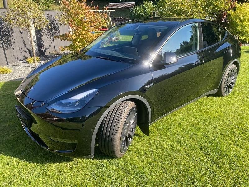 Schwarz Gebraucht 2022 Tesla Model Y Performance SUV | 42.500 € (Fairer Preis) - Bild 1/4