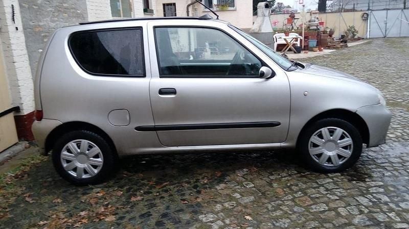 Gebraucht Fiat Seicento 54 PS (39 kW) 2003 Silber Kleinwagen