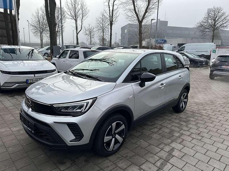Lackierung aluminiumgrau/meta Gebraucht 2024 Opel Crossland SUV | 16.475 € (Superpreis) - Bild 1/4