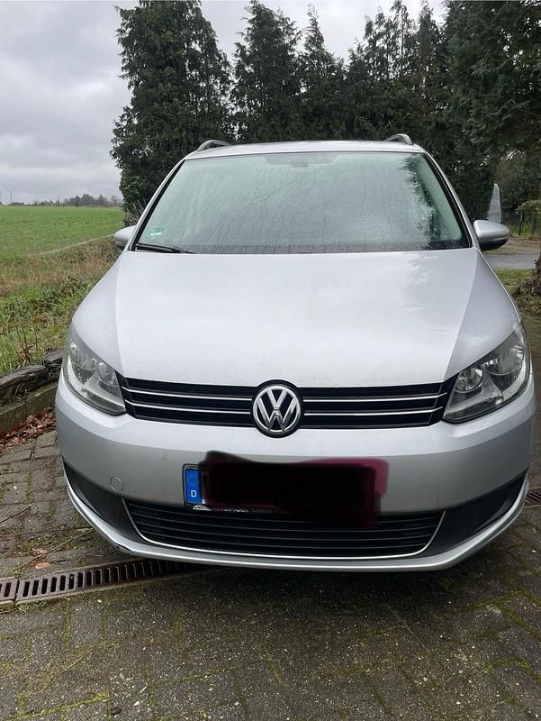 Silber Gebraucht 2013 VW Touran Van / Kleinbus | 6.650 € (Fairer Preis) - Bild 1/4