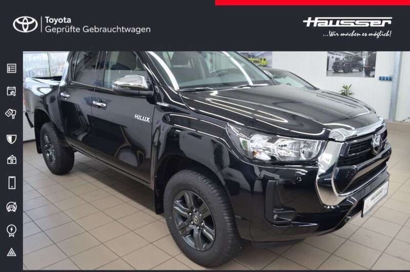 Tiefschwarz mica metallic Neu 2024 Toyota HiLux Comfort Abholung | 44.840 € (Guter Preis) - Bild 1/4
