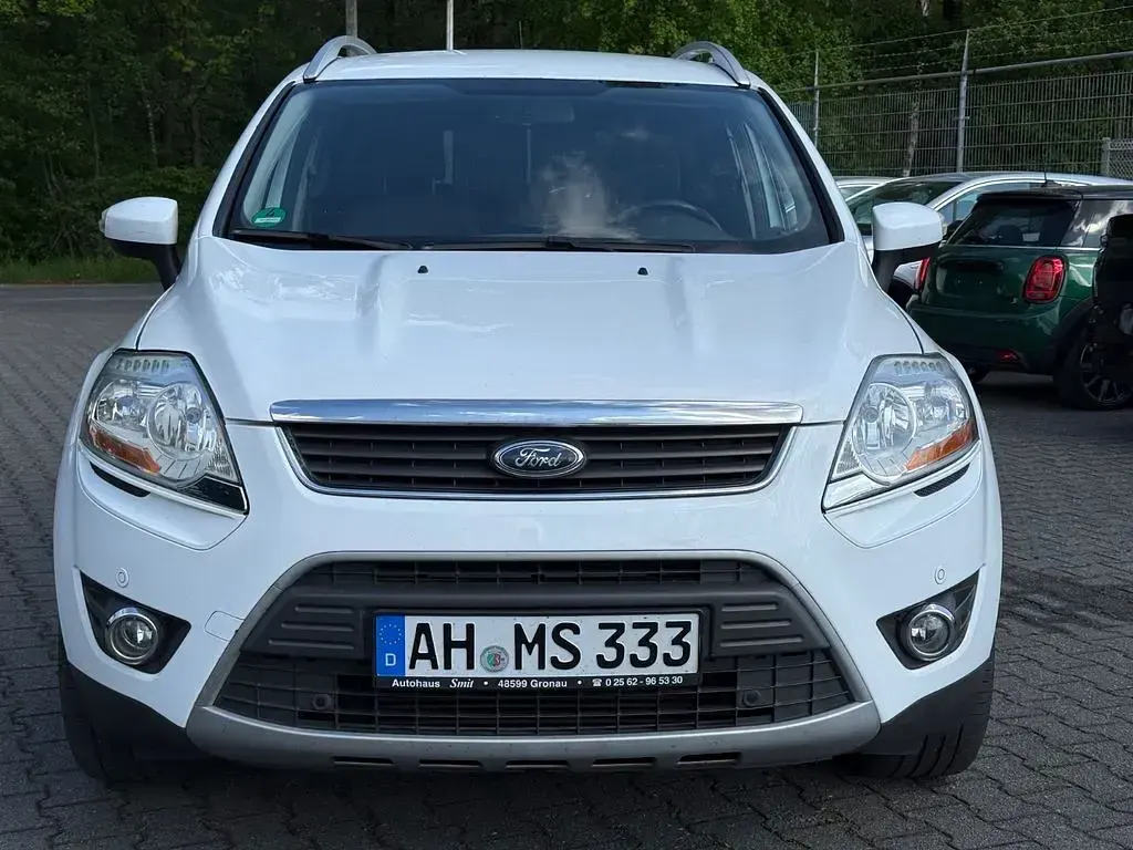 Gebraucht Ford Kuga Titanium 140 PS (102 kW) 2012 Weiß SUV