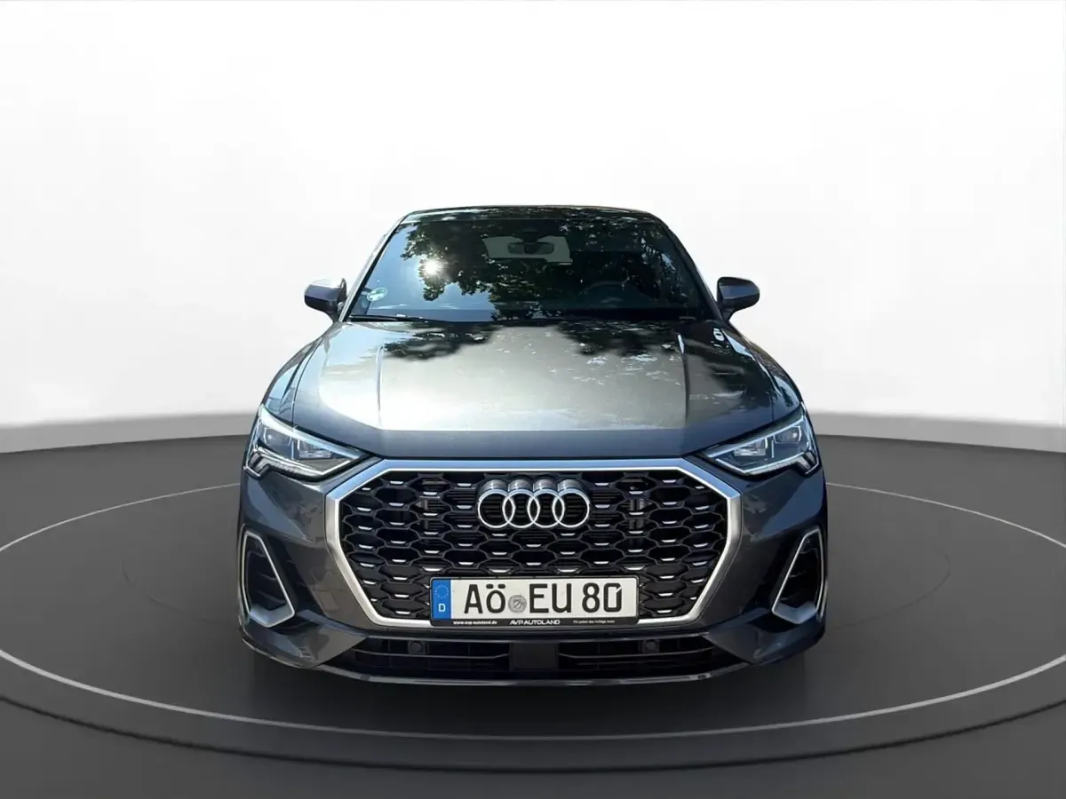 Gebraucht Audi Q3 Sportback S-Line 150 PS (110 kW) 2025 Grau SUV
