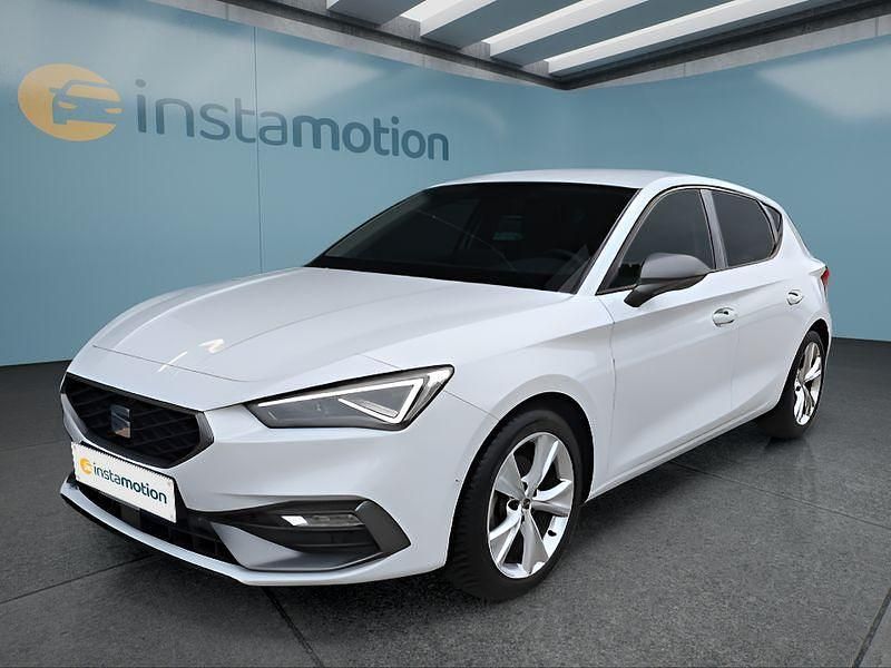 Weiß Gebraucht 2024 Seat Leon FR Kleinwagen | 27.999 € (Fairer Preis) - Bild 1/4