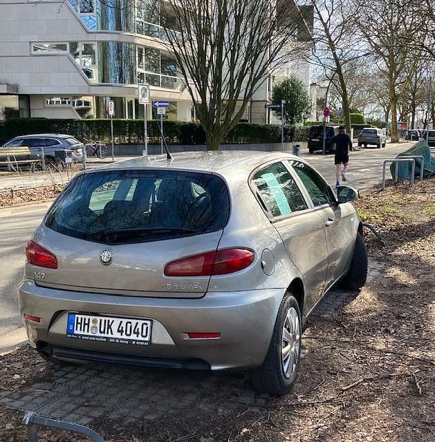 Gebraucht Alfa Romeo 147 105 PS (77 kW) 2010 Grau Kleinwagen