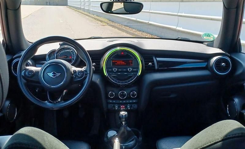 Second-hand Mini Cooper 136 CP (100 kW) 2014 Negru Hatchback