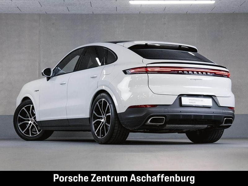 Używany Porsche Cayenne 470 KM (345 kW) 2023 Biały SUV