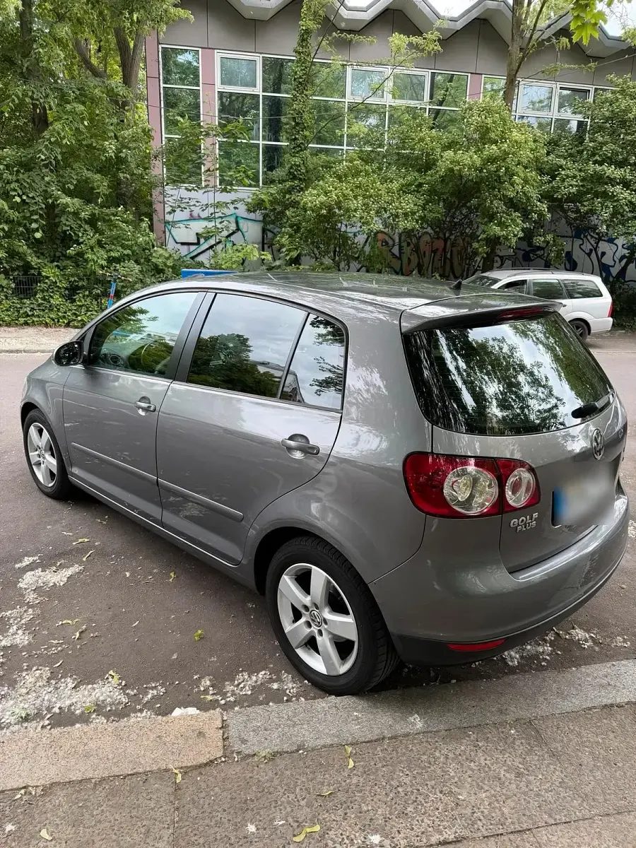 Gebraucht VW Golf V 105 PS (77 kW) 2008 Grau Kleinwagen