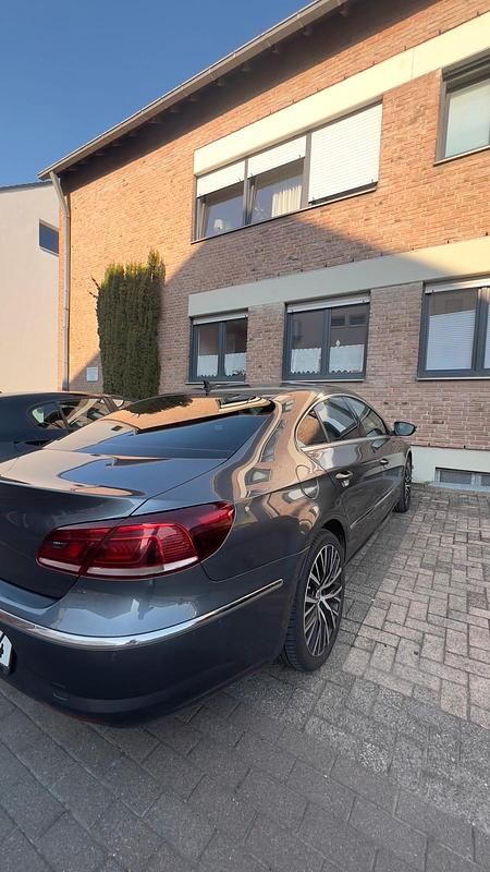 Gebraucht VW CC Sport 170 PS (125 kW) 2012 Grau Limousine