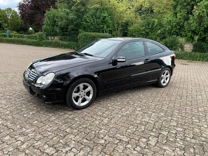 Gebraucht Mercedes C230 Sport Edition 204 PS (150 kW) 2006 Schwarz Coupé