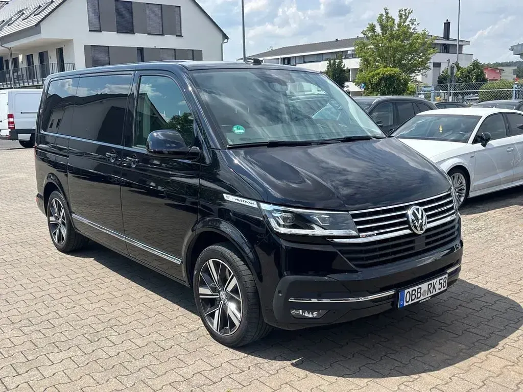 Gebraucht VW Multivan Highline 199 PS (146 kW) 2021 Schwarz Van / Kleinbus