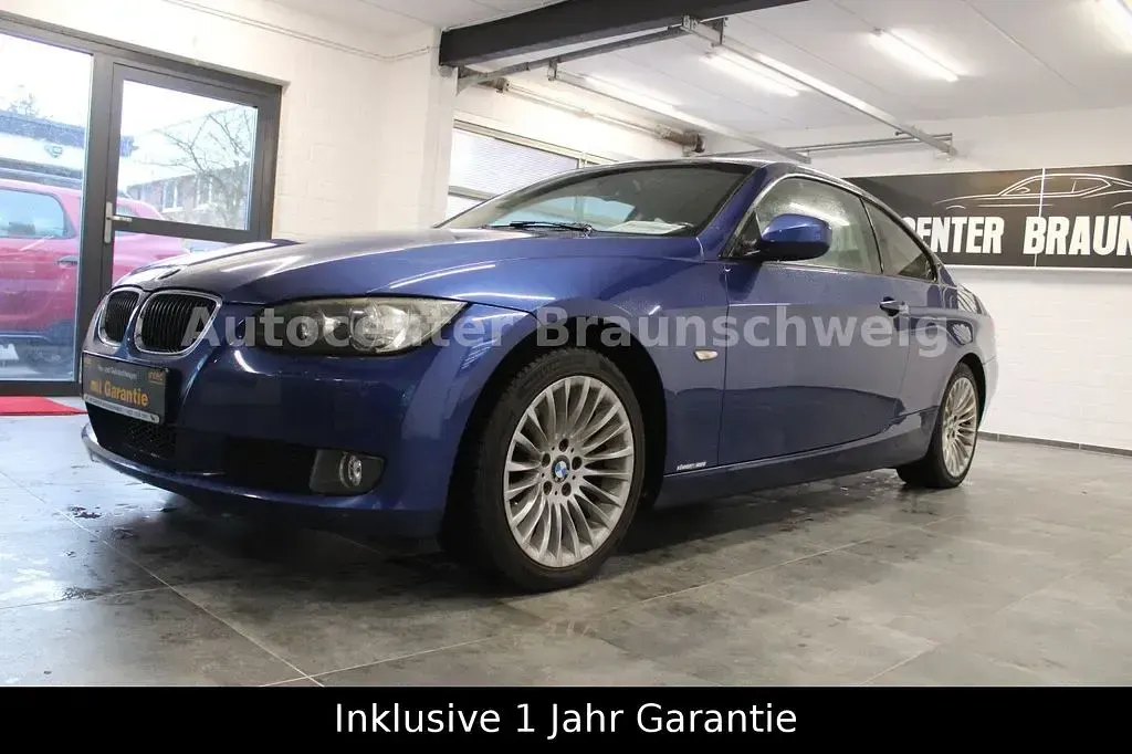 Gebraucht BMW 320 Comfort Edition 170 PS (125 kW) 2010 Blau Coupé