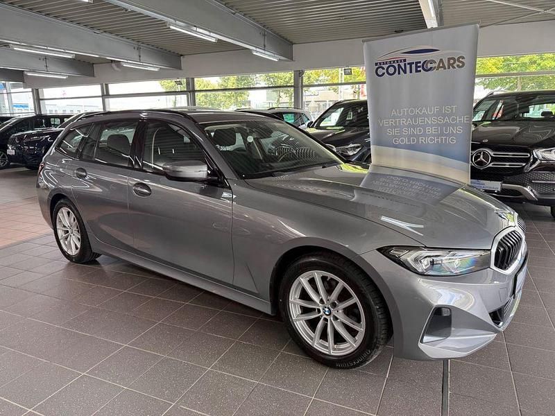 Skyscraper grau Gebraucht 2022 BMW 318 Kombi | 26.700 € (Fairer Preis) - Bild 1/4
